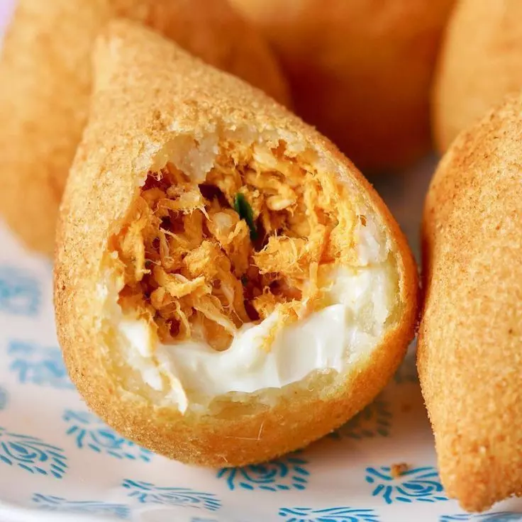 Coxinha frango com catupiry
