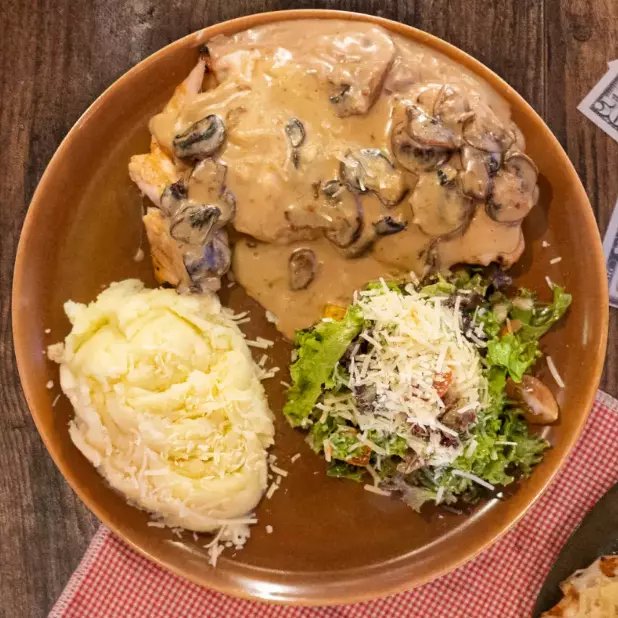 MOSHROOM CHICKEN