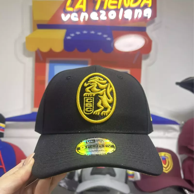 Gorra Leones logo curva New era