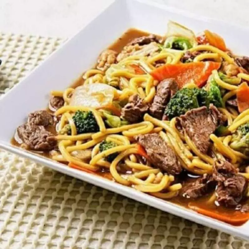 Yakisoba carne