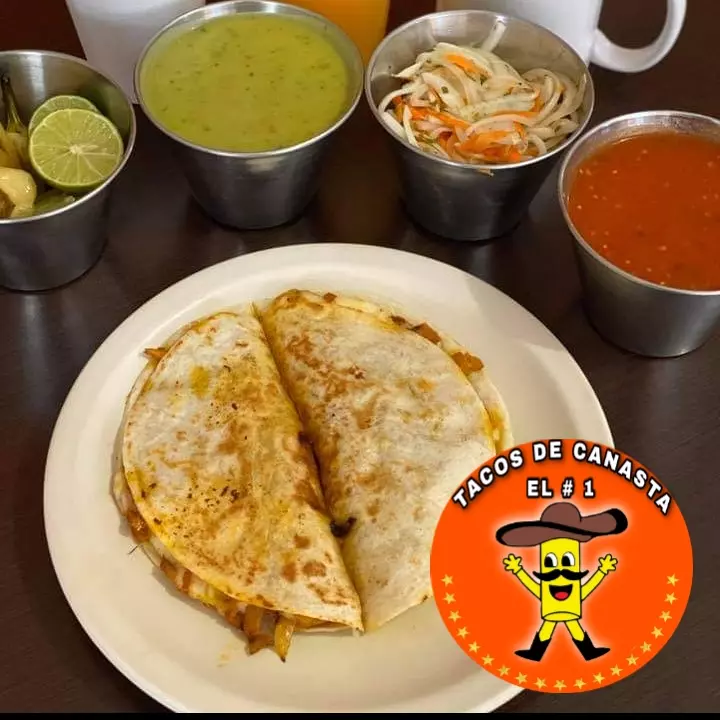 GRINGA DE QUESO ASADERO CON BISTEC