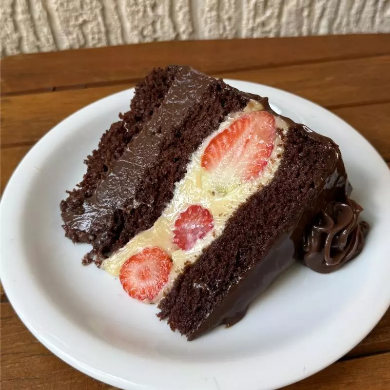 FATIA BOMBOM DE MORANGO