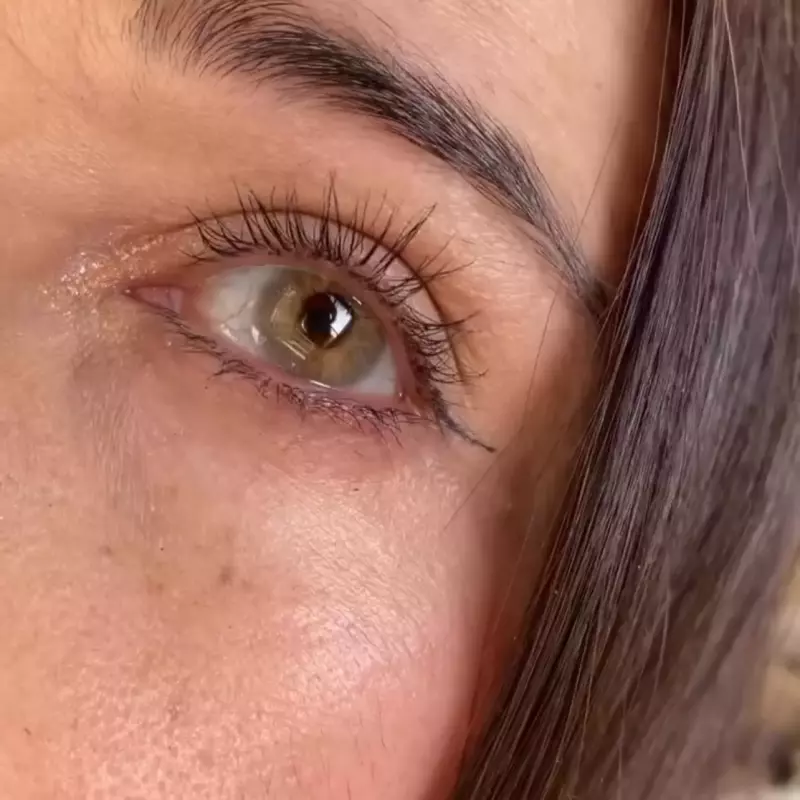 Mollsh gray sin borde hiperrealis 🦋