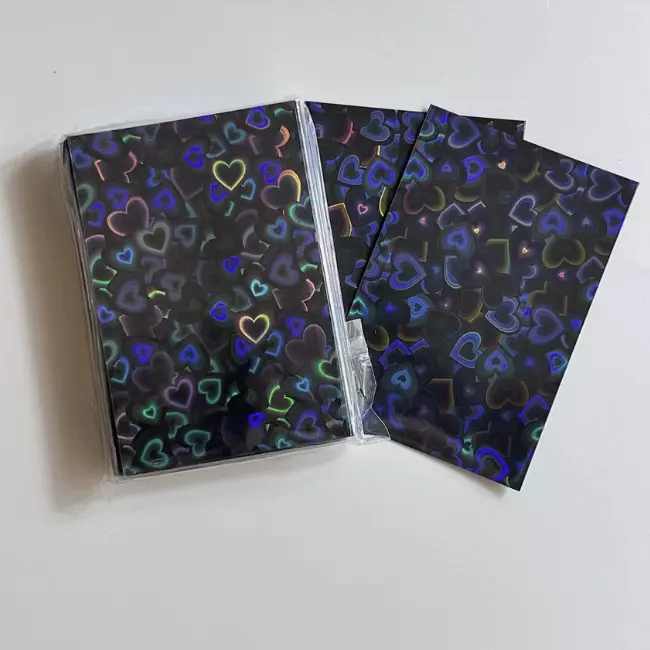 Sleeves negras holográficas