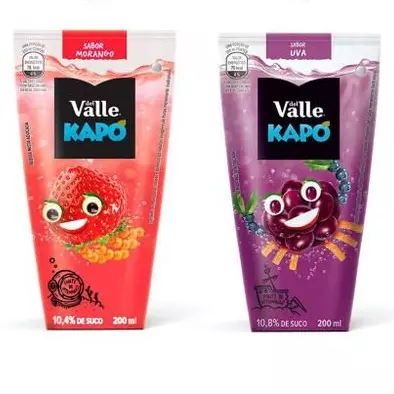 Suco capo uva ou laranja.