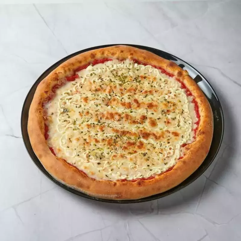 PIZZA MUSSARELA
