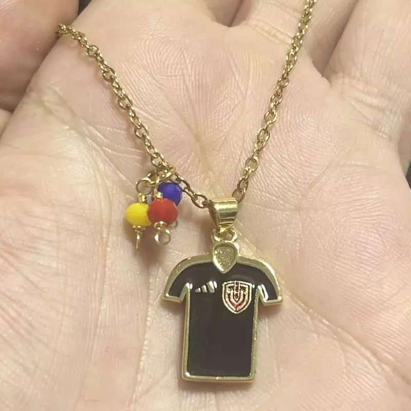 Collar camiseta selección