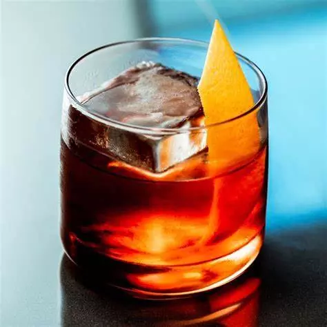 BOULEVARDIER