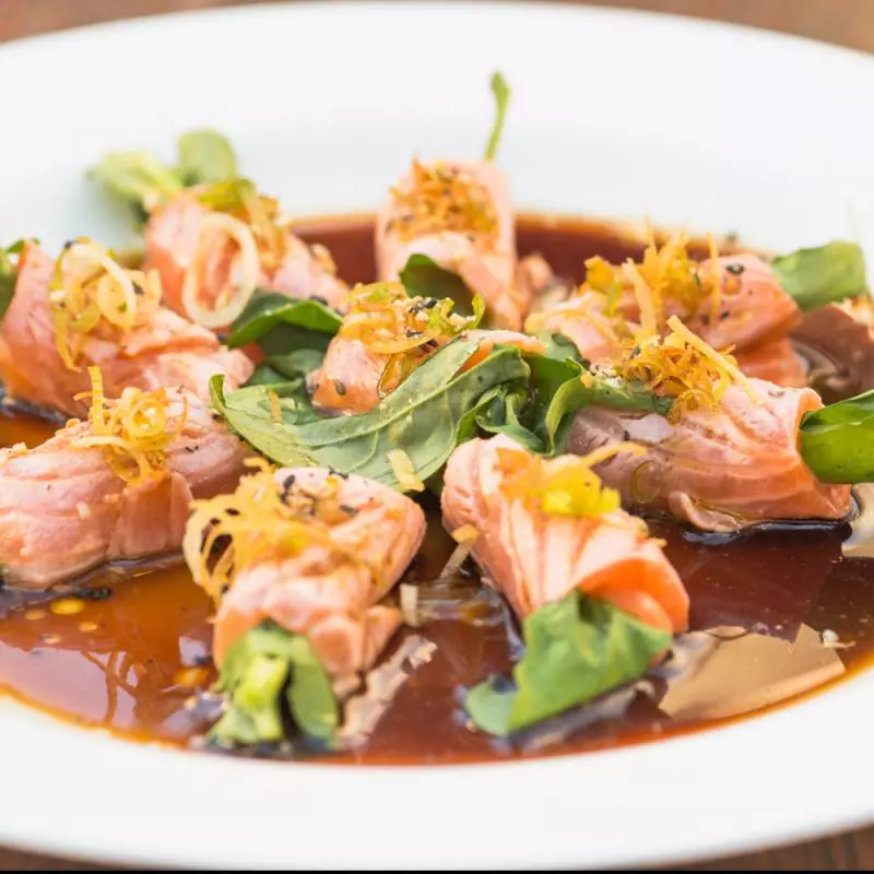 Sashimi salmão delicious