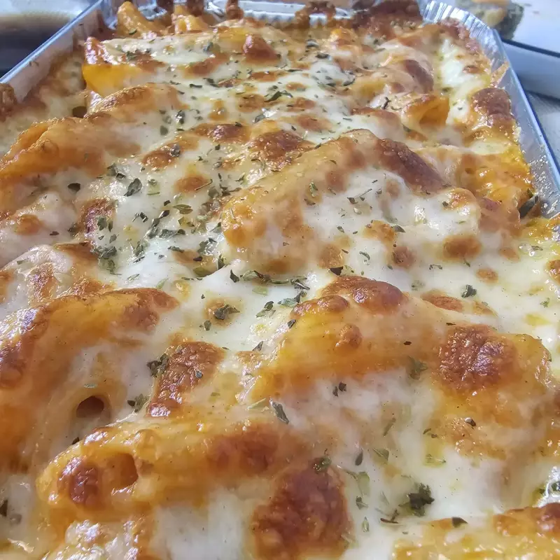 Triplo Queijo Penne Assado