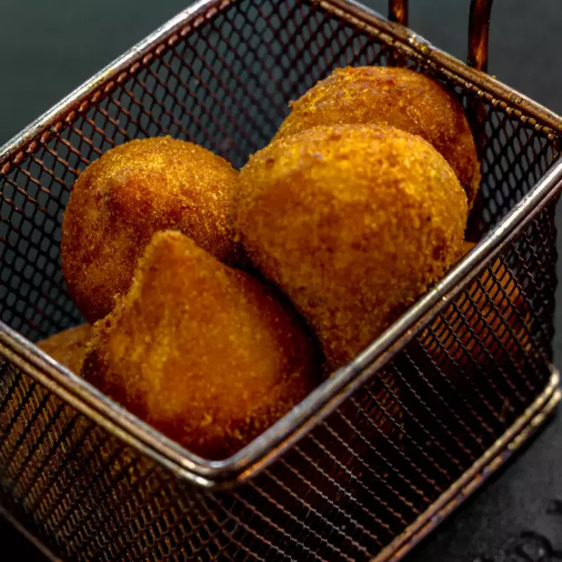 Coxinha de frango c/ catupiry