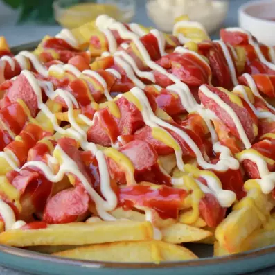 salchipapas