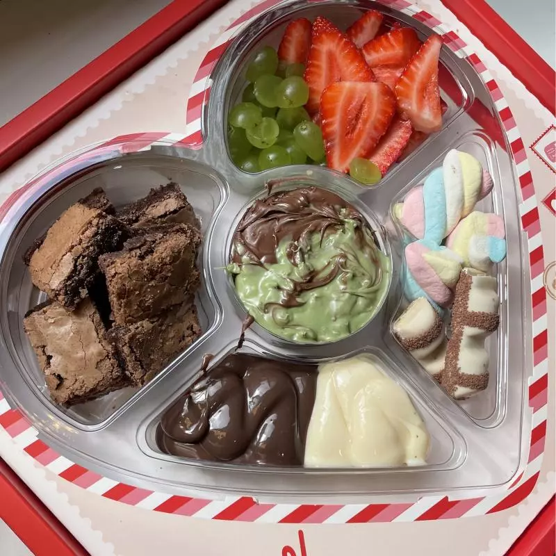 Fondue com caixa personalizada
