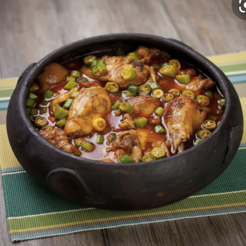 Frango Com Quiabo e Polenta