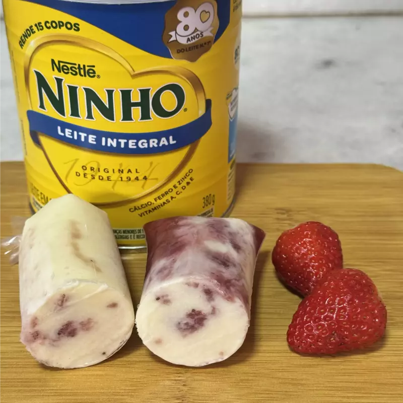 Dindin ninho com morango