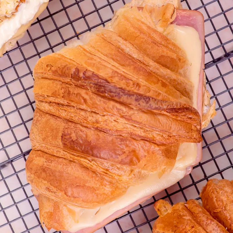 Croissant Jamón y Queso