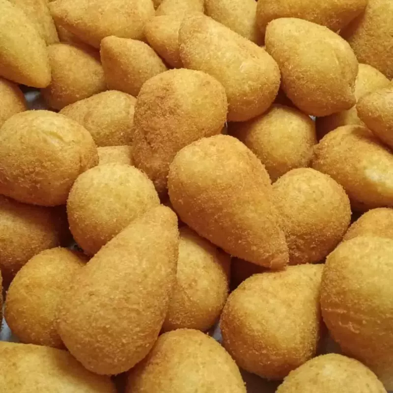 Coxinha de carne louca