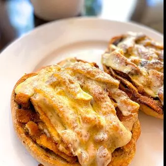 Molletes con milanesa de res