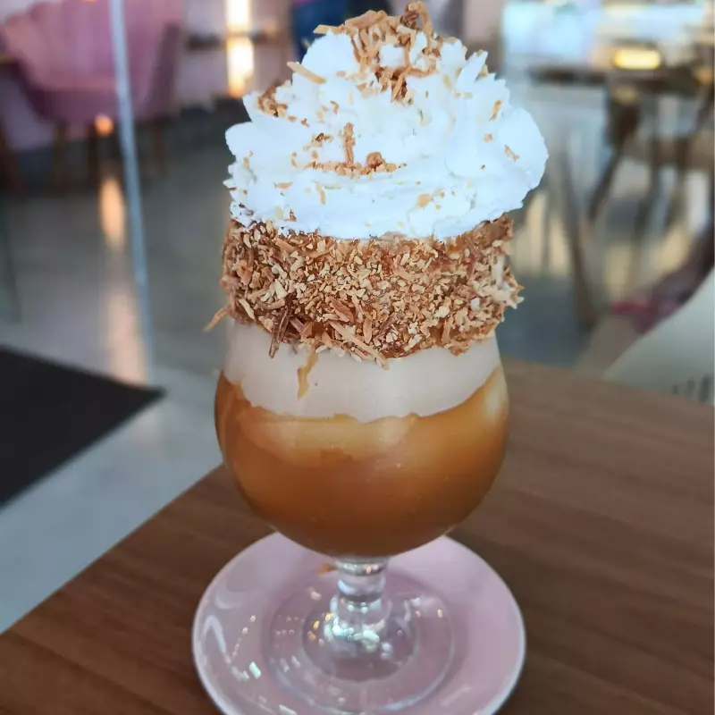 Frapê Doce de Leite c Coco Queimado