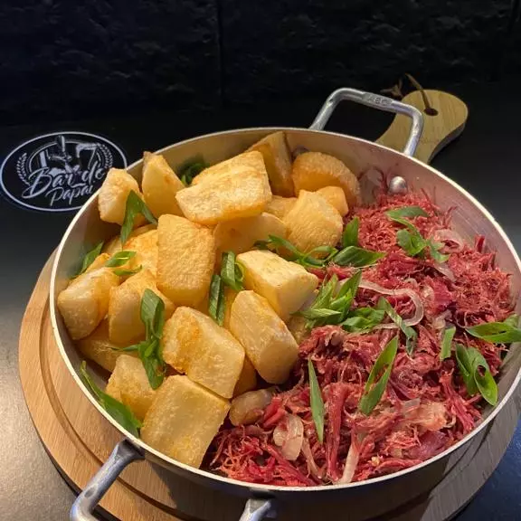 Aipim com Carne Seca