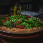 83 RÚCULA C/ TOMATE SECO