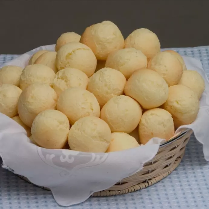 Mini pão de queijo