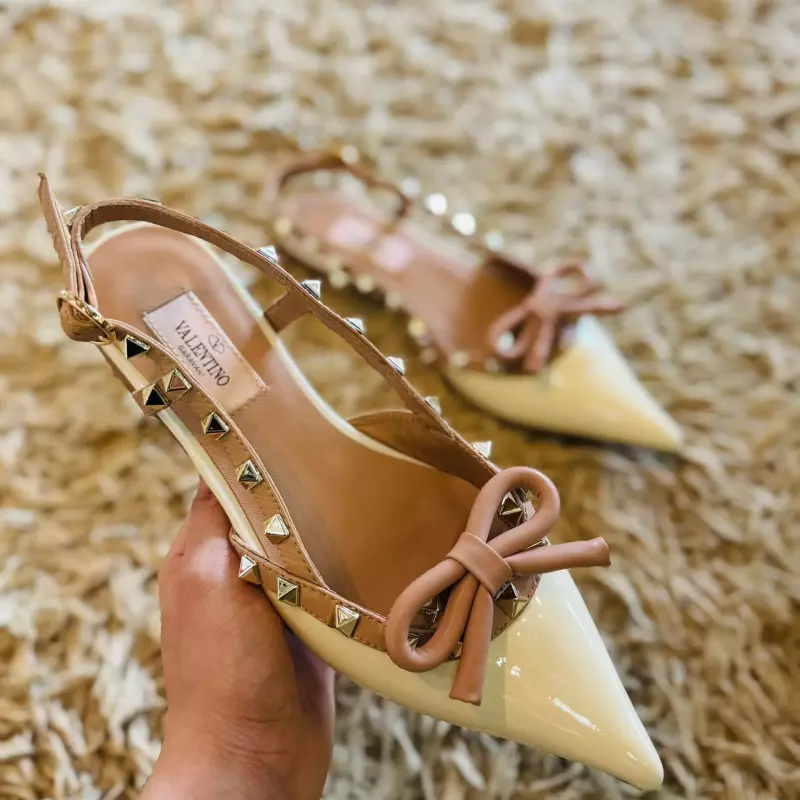 BALETA VALENTINO TACHES