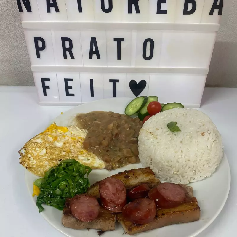 PANCETA FRITA COM COUVE 豚バラ肉