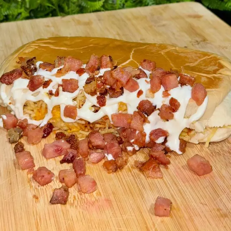 Bacon c/Catupiry ou cheddar
