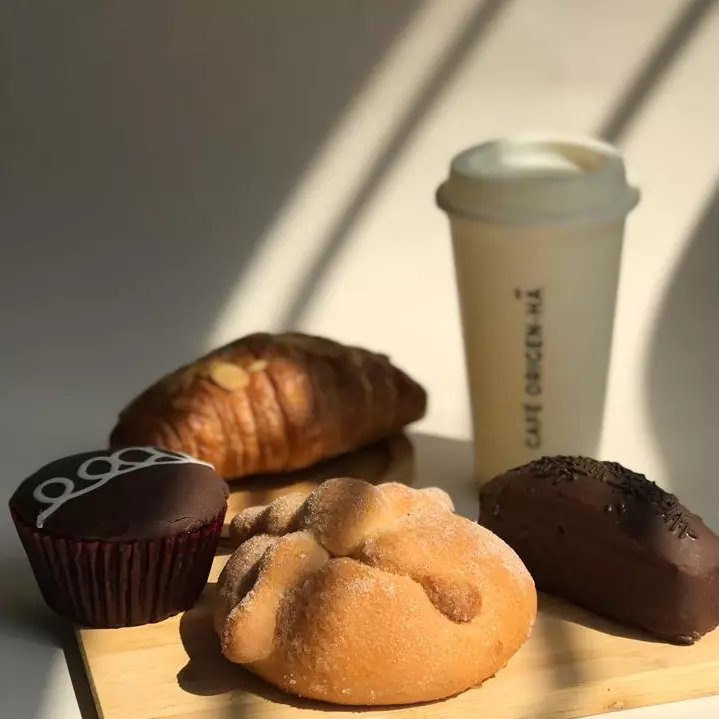 PAQUETE 4 PZAS  PAN+CAFE 16+VASO HA