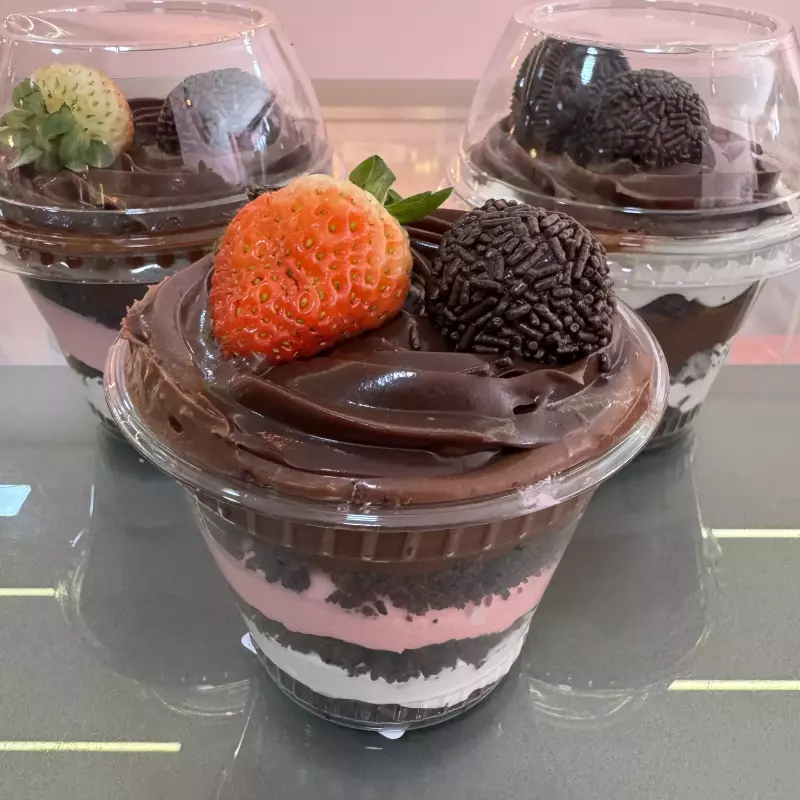 Verrine P mousse de morango c/ninho