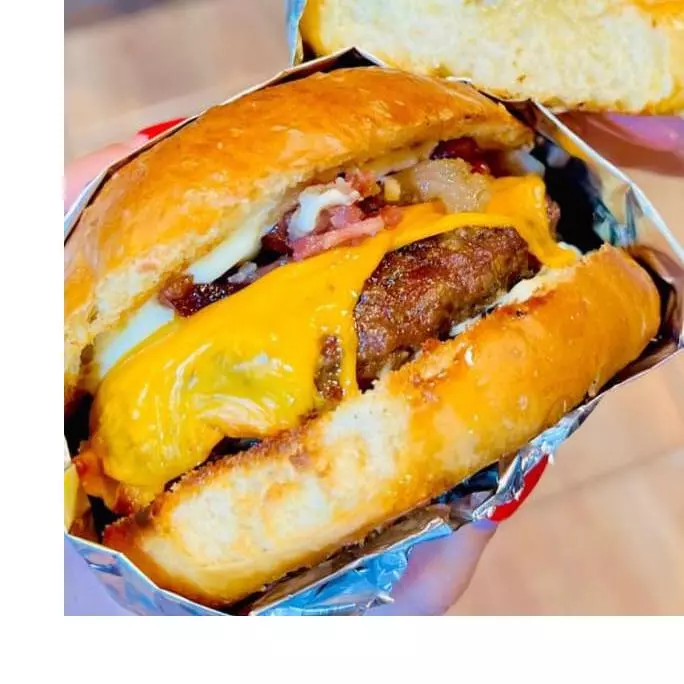 Hamburguesa Oklahoma Parrillera