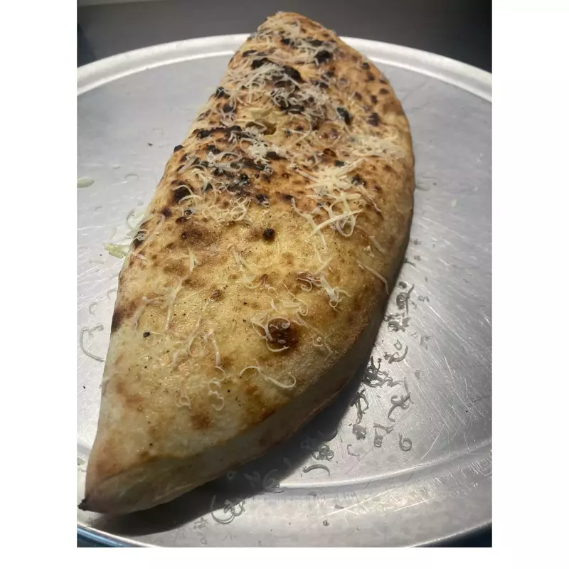 Calzone Pepperoni