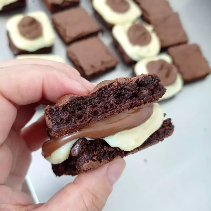 Brownie Recheado com Ninho/Nutella