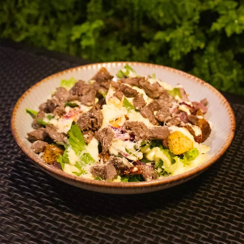 DUB'S SALAD MIGNON