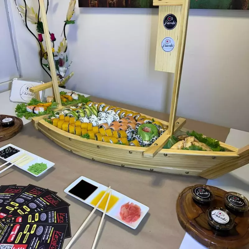 Barco de Sushi Kazuki
