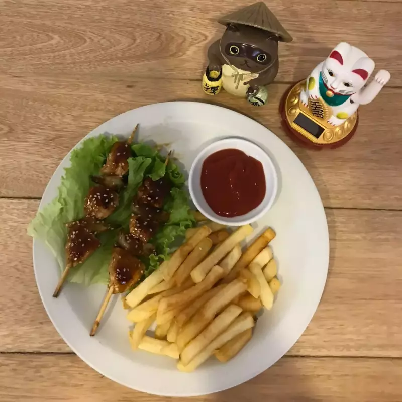 SATAY CON PAPAS