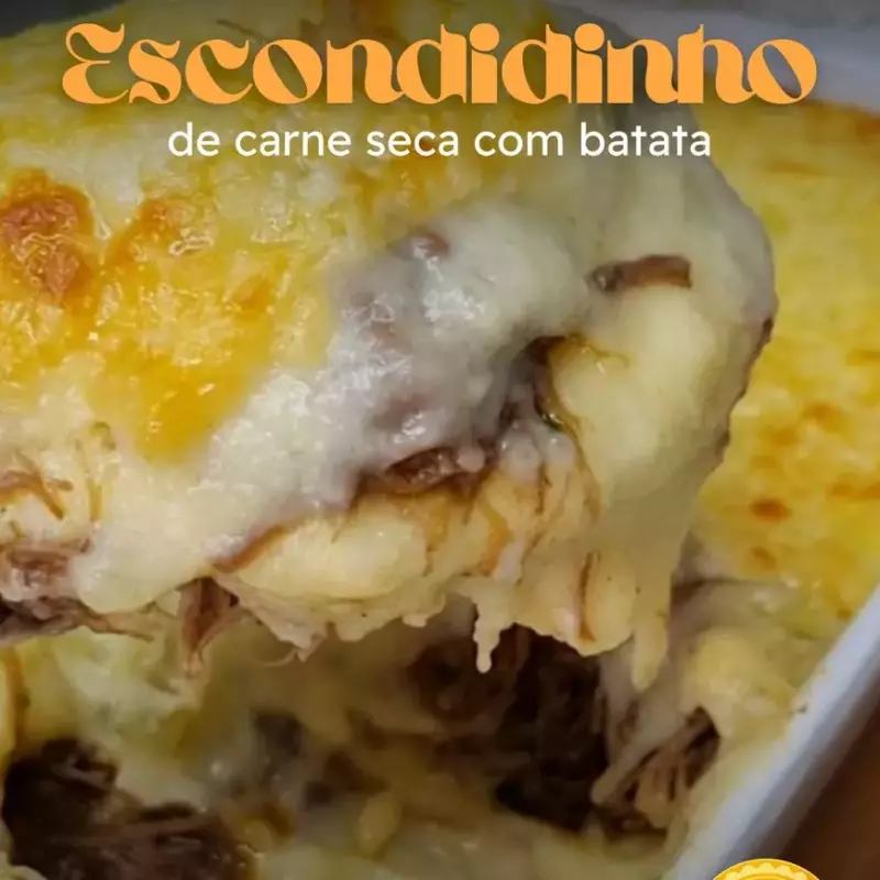 Escondidinho de carne seca(mandioca)