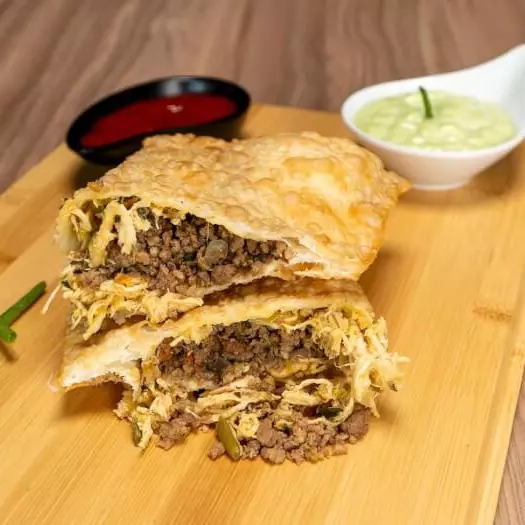 PASTEL Carne C/ Frango
