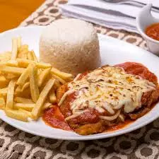 Filé mignon á parmegiana