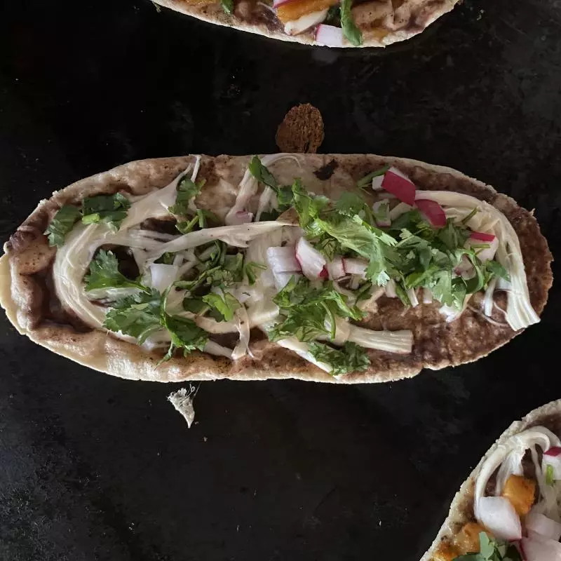 Huarache de quesillo.