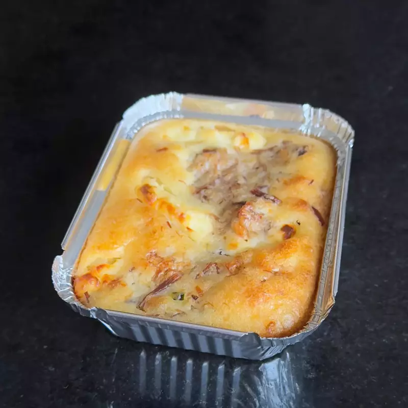 Tortinha de carne seca