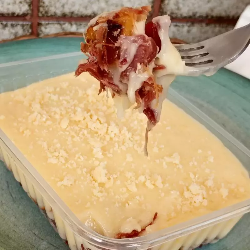 Escondidinho de carne seca c/ banana