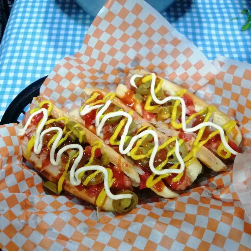 ORDEN  3 HOT DOG CON TOCINO ó QUESO