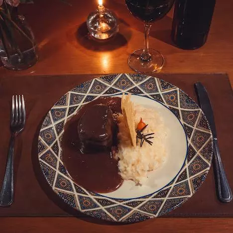 Chateau ao Molho de Vinho Tinto