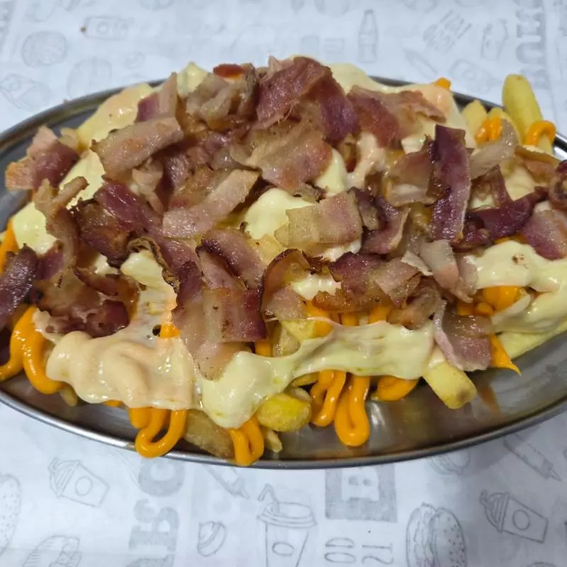 BATATA C/ CHEDDAR, BACON E MUSSARELA
