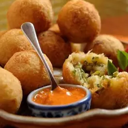 BOLINHO DE SIRI