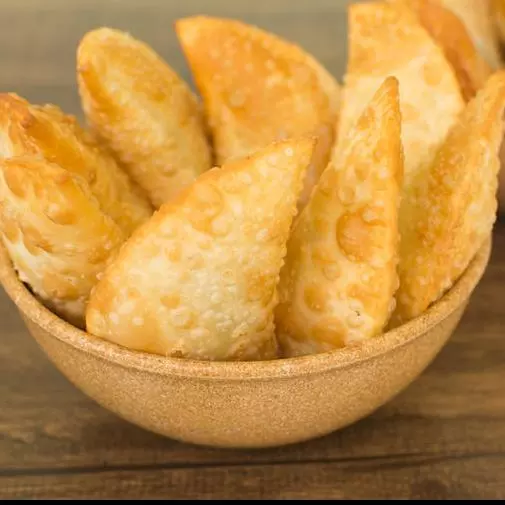 PASTEL DE PALMITO COM CATUPIRY
