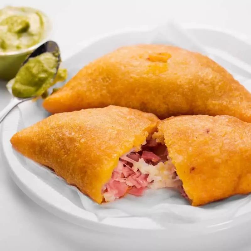 Empanada de jamón y queso