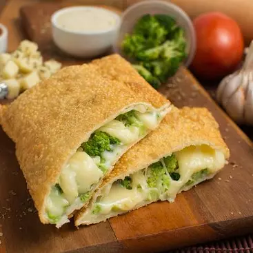Pastel De Brocolis Com Requeijão
